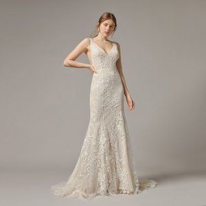 Floravere J. Didion Gown